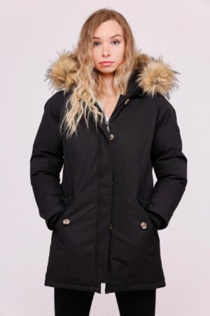 CAPPOTTO tipo parka con tasche diagonali e pelliccia sul cappuccio