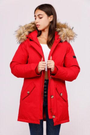 CAPPOTTO tipo parka con tasche diagonali e pelliccia sul cappuccio