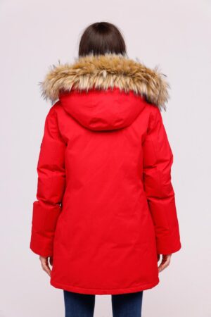 CAPPOTTO tipo parka con tasche diagonali e pelliccia sul cappuccio