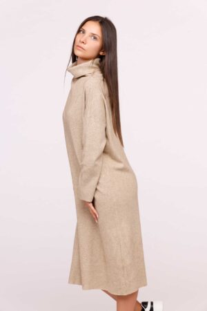 ABITO Collo alto in maglia casual