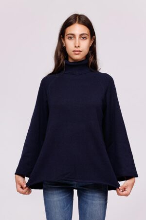 MAGLIA dolcevita con ricamo e bordi risvoltati