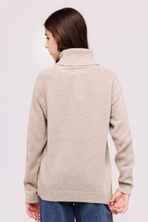 MAGLIA dolcevita con orli a costine e ricami
