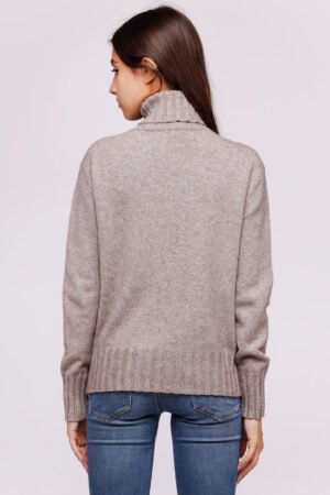 MAGLIA dolcevita con bordi alti a coste