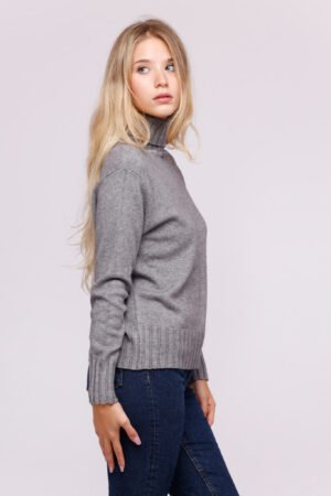 MAGLIA dolcevita con bordi alti a coste