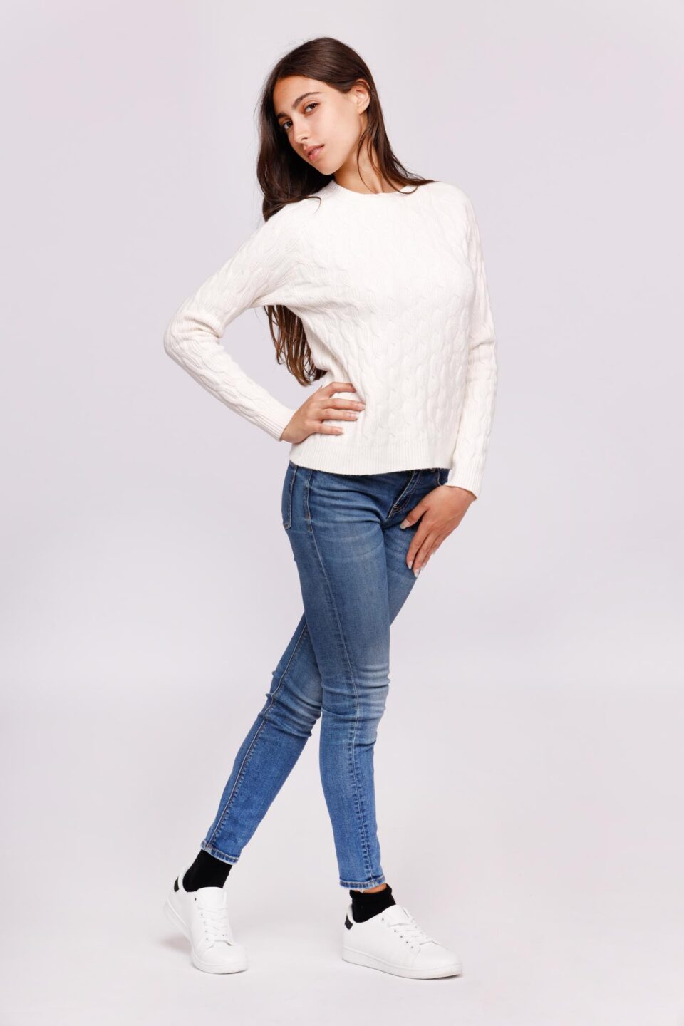 MAGLIA girocollo con ricami in rilevo e bordi a costine ONEWORLD HYBRID