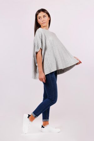 MAGLIA a poncho girocollo con ricami in rilievo ONEWORLD HYBRID