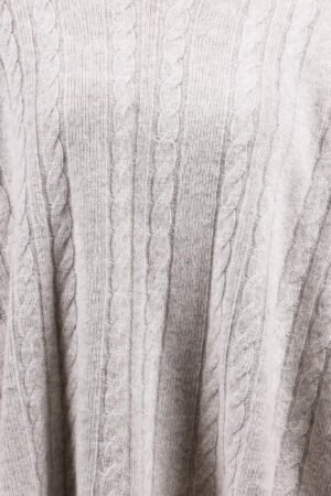 MAGLIA a poncho girocollo con ricami in rilievo