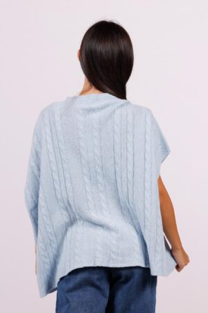 MAGLIA a poncho girocollo con ricami in rilievo