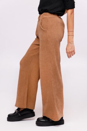 PANTALONE a coste con tasche e con elastico in vita
