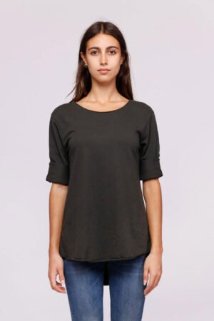 MAGLIA girocollo con manica a tre quarti e fondo arrotondato