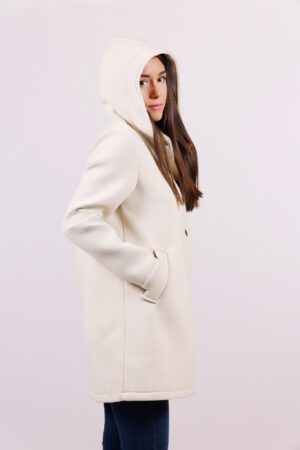CAPPOTTO lungo con cappuccio e tasche oblique a filetto