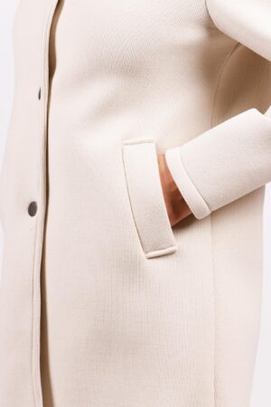 CAPPOTTO lungo con cappuccio e tasche oblique a filetto