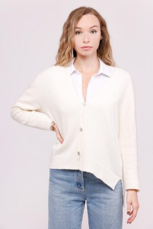 CARDIGAN con scollo a V chiusura a trebottoncini orli a costine