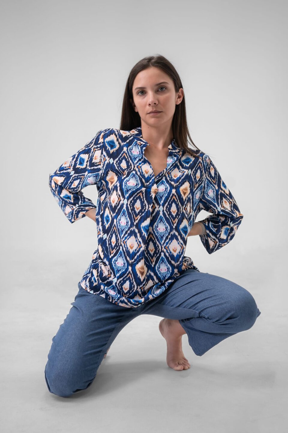 BLUSA in denim con legaccio in vita e risvolti ONEWORLD HYBRID