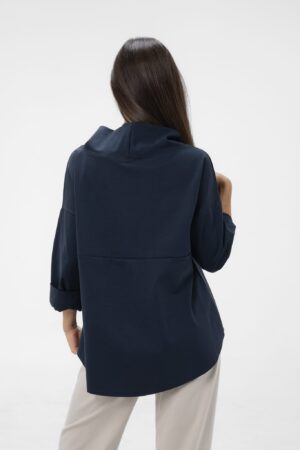 BLUSA manica a tre quarti con girocollo e spacchetti laterali sul bordo