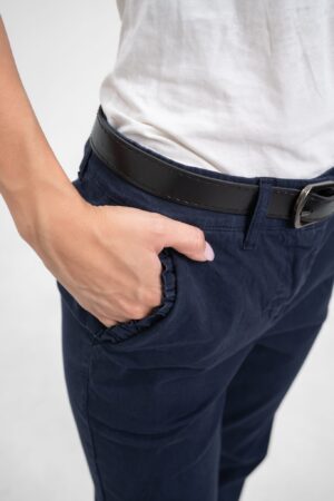 PANTALONE casual con cinta in bambu e risvolti