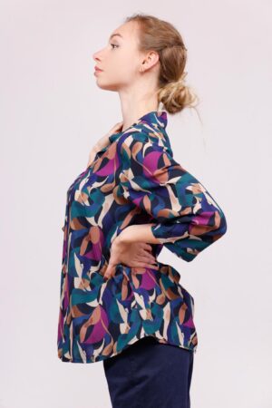 BLUSA fantasia foliage con maniche a sbuffo e colletto alla coreana aperto sul davanti