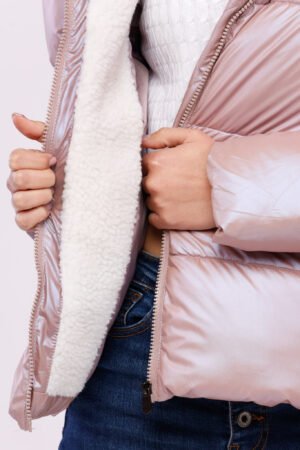 CAPPOTTO piumino corto con fodera imbottita
