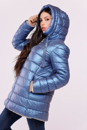CAPPOTTO piumino lungo con nastro di chiusura sul cappuccio