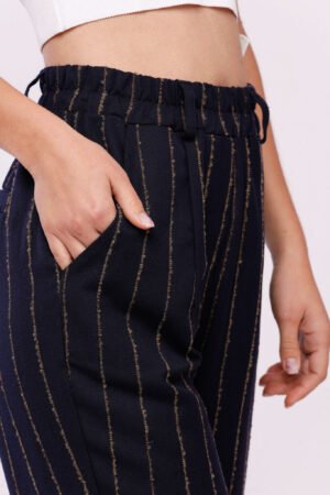 PANTALONE gessato con risvolti alle caviglie e elastico in vita