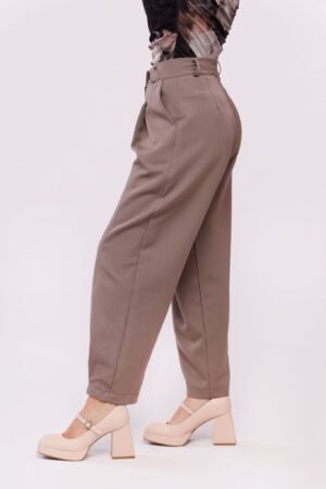 PANTALONE elegante con pieghe e cuciture esterne