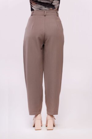 PANTALONE elegante con pieghe e cuciture esterne