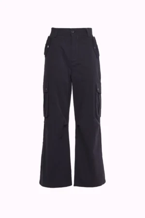 PANTALONE modello cargo con comode tasche laterali e cordino regolatore in vita
