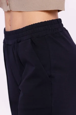PANTALONI comodo con riga centrale e fascia elastica in vita