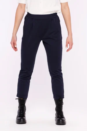 PANTALONE Comodo a sigaretta con risvolti alle caviglie