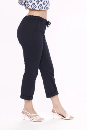 PANTALONE Con risvolti alle caviglie comodo cordino elastico di chusura e taschini laterali