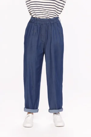PANTALONE denim a sigaretta con passanti alla cintura ed elastico in vita