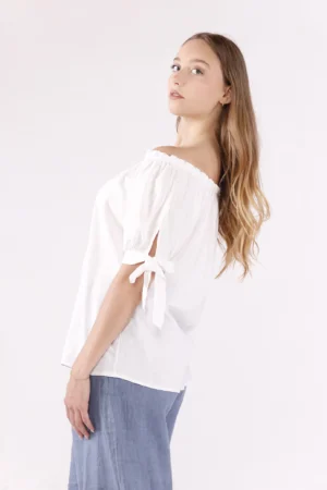 BLUSA a manica corta con scollo arricciato e laccetti ai bordi delle maniche