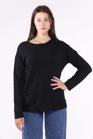 MAGLIA con scollo a barca con cuciture ai bordi e taschini sul davanti