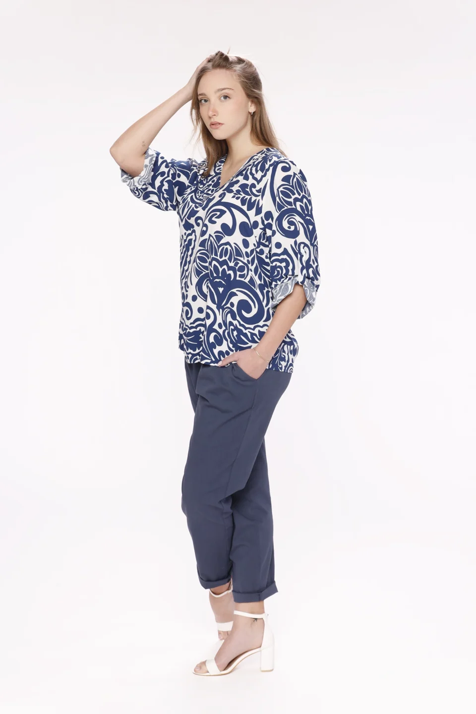 BLUSA fantasia paisley con scollo a V e manica a tre quarti ONEWORLD HYBRID