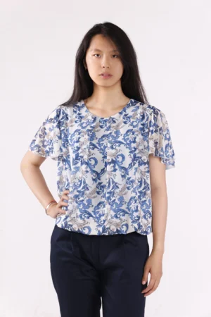 BLUSA fantasia di foliage con scollo a giro e manica corta
