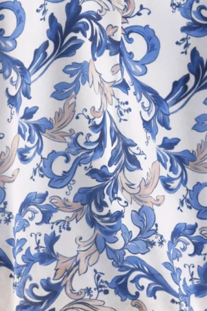 BLUSA fantasia di foliage con scollo a giro e manica corta