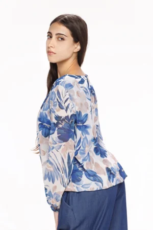 BLUSA fantasia di fiori con scollo a giro ed elegante piega sul davanti