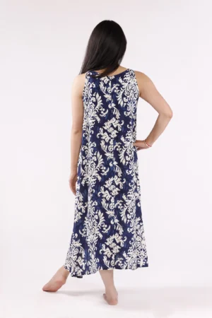 ABITO a fantasia paisley lungo e smanicato con elegante ricamo sullo scollo a V
