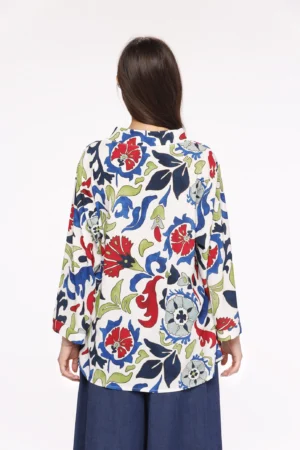 BLUSA a fantasia di foglie e fiorI con colletto alla coreana aperto sul davanti e manica a tre quarti