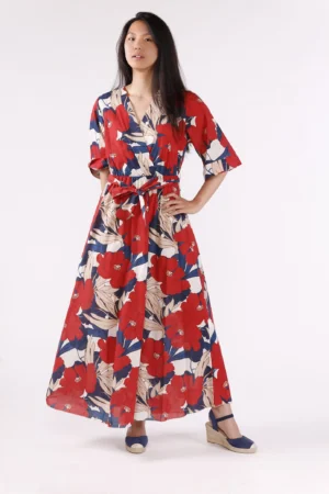 ABITO fantasia di fiori rossi con scollo a V e manica a kimono
