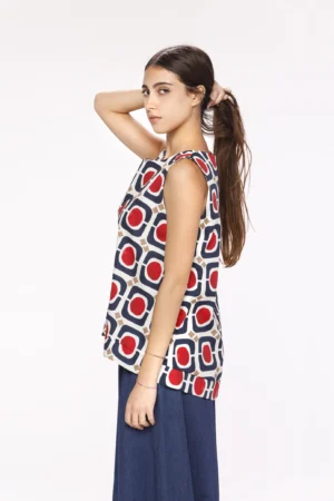 BLUSA smanicata a fantasia geometrica con orlo alto