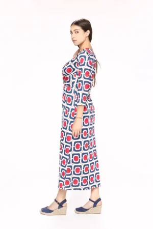 ABITO lungo a fantasia geometrica con ampio scollo a V e maniche a kimono