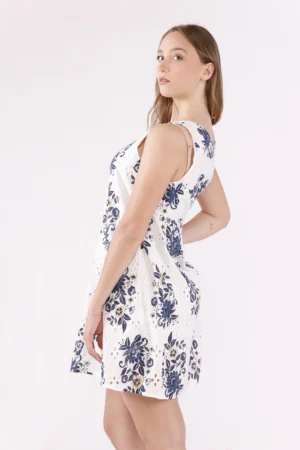 BLUSA lunga smanicata e traforata