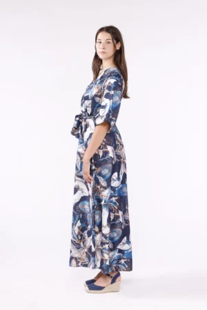 ABITO lungo con scollo a V e maniche a kimono