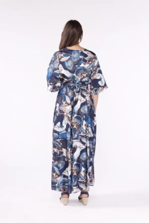 ABITO lungo con scollo a V e maniche a kimono