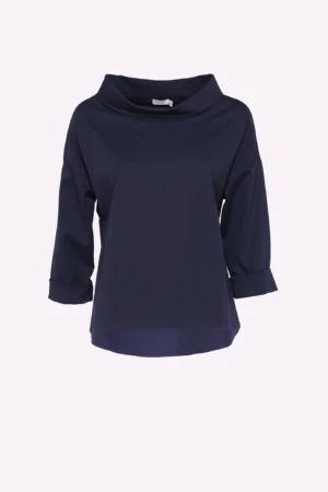 BLUSA con manica a tre quarti collo a barchetta risvoltato e fondo con taglio irregolare