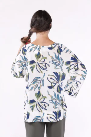 BLUSA sere di fine estate a fantasia floereale e manica a tre quarti