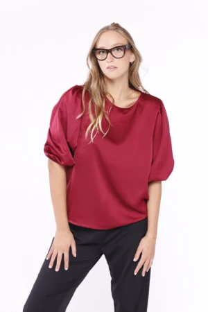 BLUSA ampia elegante e monocolore con scollo a giro