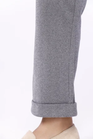 PANTALONE a palazzo con risvolti e elastico in vita