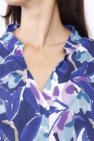 BLUSA fantasia di fiori con colletto alla coreana aperto a V e manica a kimono